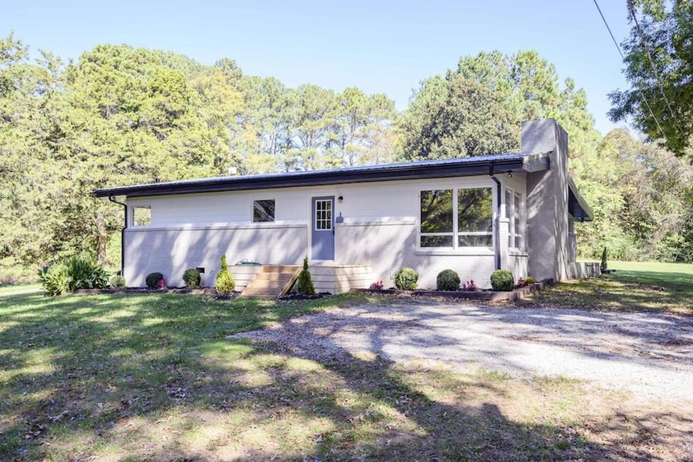 Gorgeous Renovated Home With Large & Private Lot Winchester Εξωτερικό φωτογραφία