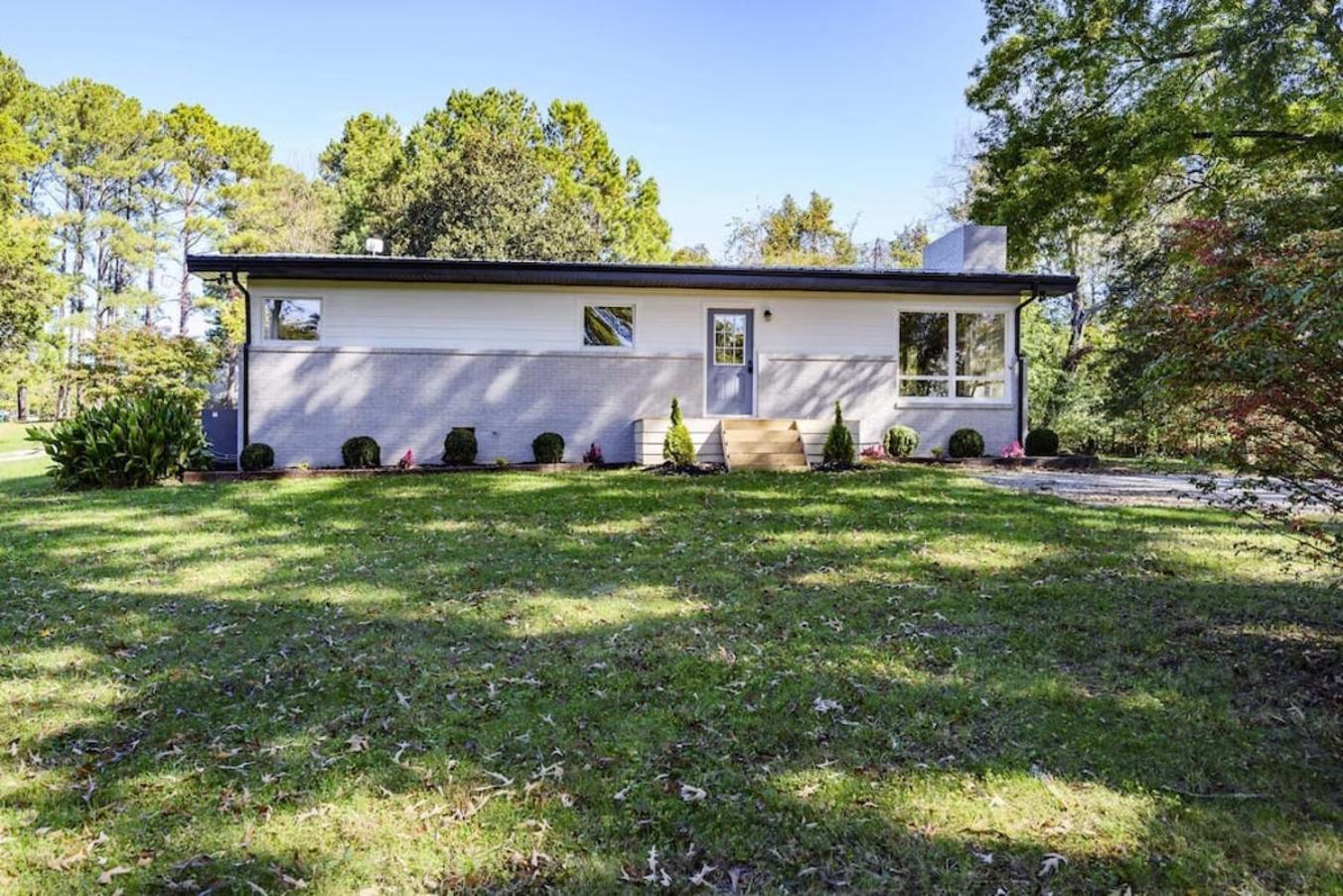 Gorgeous Renovated Home With Large & Private Lot Winchester Εξωτερικό φωτογραφία